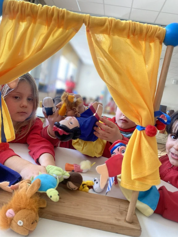 Creació de contes als racons educatius d’Infantil