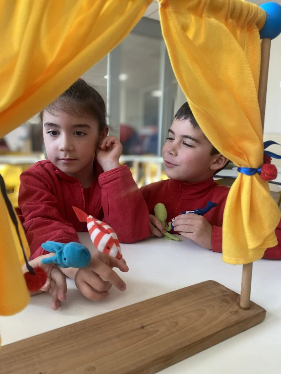 Treball cooperatiu entre alumnes d’I4 i I5